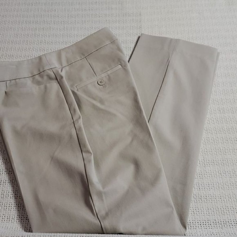 Talbots Signature Flat Front Mid‎ Rise Tayon Pocketed Zippered Sz. 6 Cream Pants